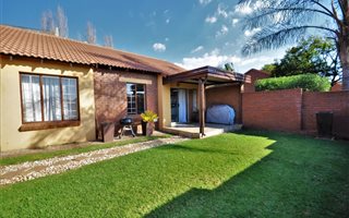 3 Bedroom House in Eco Park