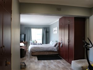 7 Bed House in Mackenzie Park
