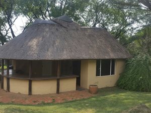 1 Bedroom Garden Cottage in Chartwell AH