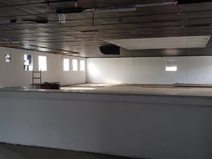 935 m² Commercial space in East London Central