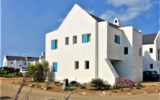 3 Bedroom House in St Helena Bay