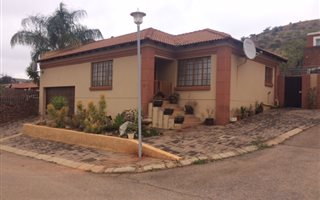 2 Bedroom Simplex in Amandasig