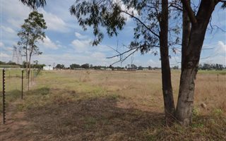 1.4 ha Land available in Zesfontein AH