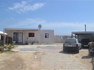 3 Bed House in Malibu Village