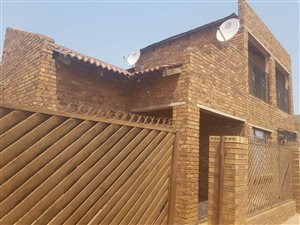 2 Bed House in Tembisa