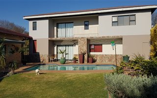 1 Bedroom Garden Cottage in Northmead