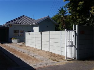 3 Bed House in Lansdowne