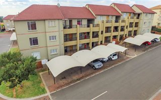 2 Bedroom Flat in Reyno Ridge