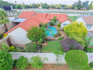 4 Bed House in Bardene