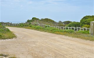 1375 m² Land available in Suiderstrand