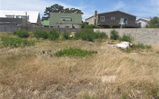 557 m² Land available in Onrus