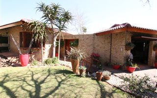 4 Bedroom Townhouse in Poortview