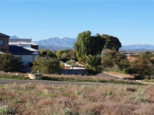 1155 m² Land available in Oudtshoorn