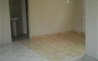 1 Bedroom Garden Cottage in Nimrod Park