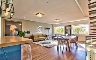 2 Bedroom Apartment in Three Anchor Bay