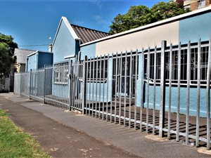 320 m² Office Space in Southernwood