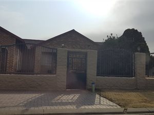 3 Bed House in Rynsoord