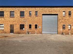 360 m² Industrial space in Krugersdorp North