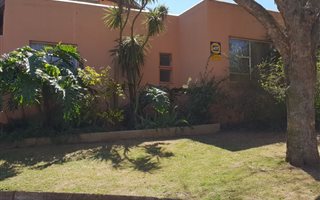 3 Bedroom House in Helderkruin