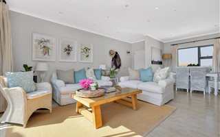 2 Bedroom Apartment in Country Life Park