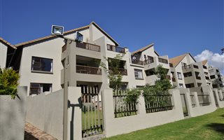 2 Bedroom Apartment in Paulshof
