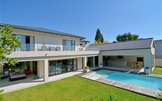 4 Bedroom House in Fourways Gardens