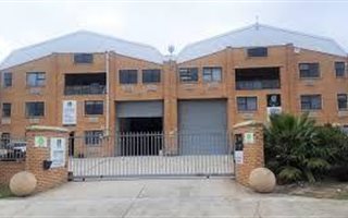 1040 m² Industrial space in Killarney Gardens