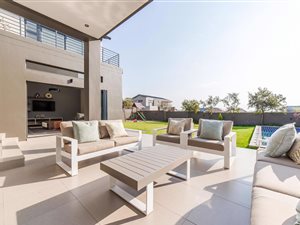 5 Bed House in Waterfall Country Estate