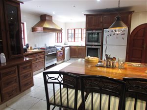 6 Bed House in Randjesfontein