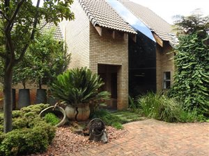 6 Bed House in Randjesfontein