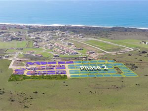 600 m² Land available in Kidds Beach