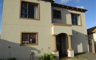 3 Bedroom Townhouse in Parsons Vlei