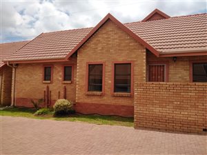 3 Bed Townhouse in Northcliff