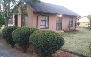 2 Bedroom House in The Orchards