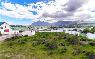 450 m² Land available in Milkwood Park