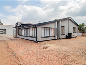3 Bed House in Kempton Park West