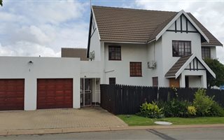 3 Bedroom House in Barbeque Downs