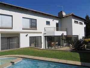 5 Bed House in Fourways Gardens