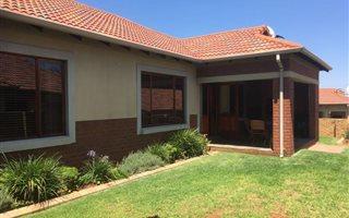 3 Bedroom Townhouse in Noordwyk