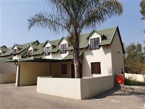 Townhouse in Halfway Gardens