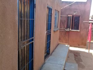 2 Bed House in Ivory Park