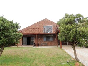 2 Bed House in Pringle Bay
