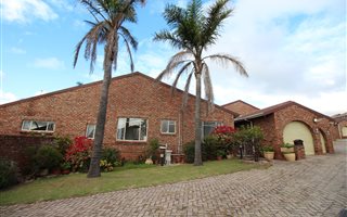 3 Bedroom Townhouse in South End