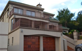 4 Bedroom House in Kosmos Ridge