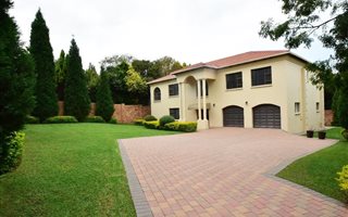 4 Bedroom House in Crowthorne