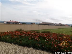 3 Bed Townhouse in Waterfall Estate