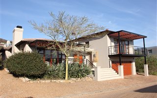 3 Bedroom House in Dennegeur
