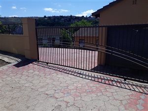 3 Bed House in Edendale
