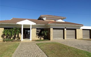 3 Bedroom House in Bluewater Bay