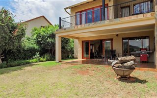3 Bedroom Townhouse in The Coves
